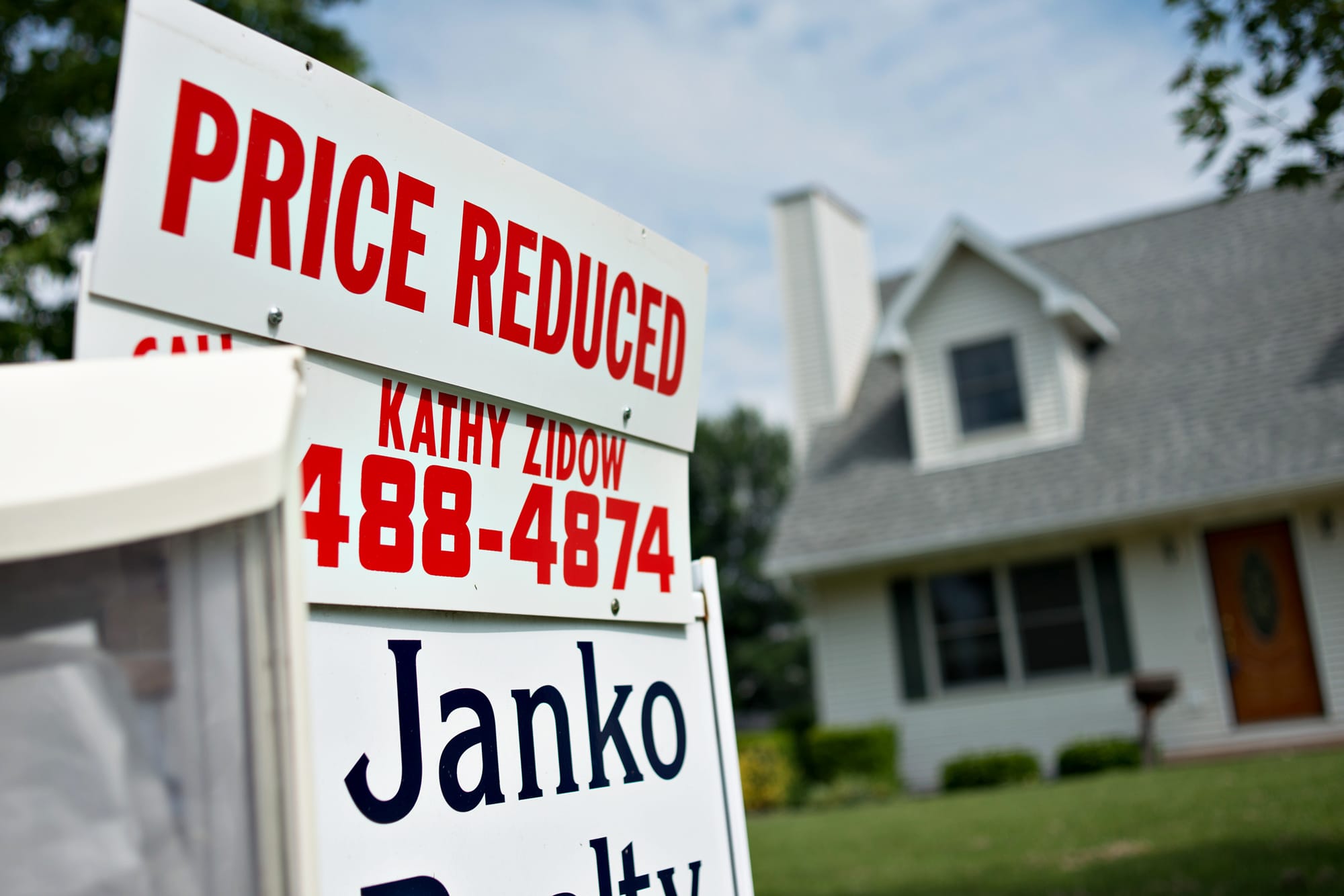 Pricing Strategies: How to Determine the Right Price for Your Home